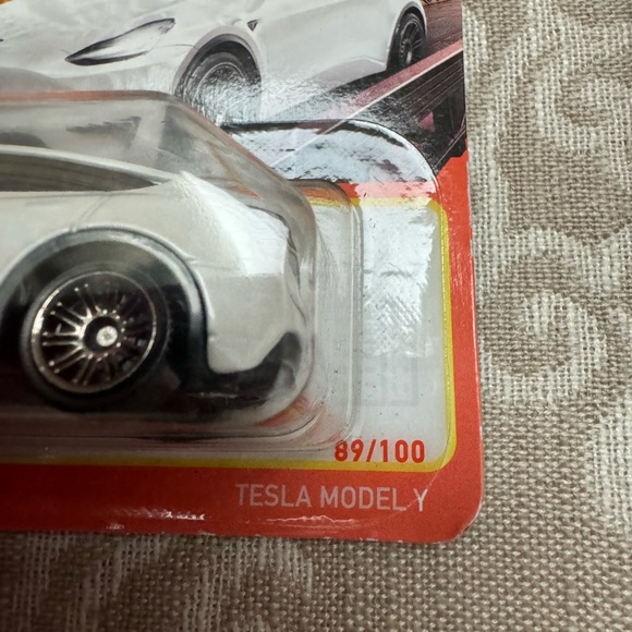 Matchbox Tesla Model Y White Lot Of 6 - Picture 6 of 7